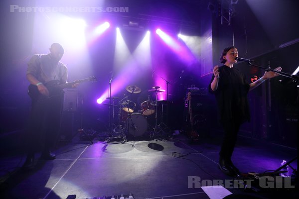 ESBEN AND THE WITCH - 2023-05-29 - PARIS - Petit Bain - Rachel Anna Davies - Thomas Fisher